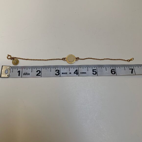 Vintage Marc by Marc Jacobs Logo Medallion Goldtone Chain Bracelet - Picture 4 of 4